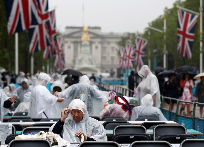 Un banquet geant pour feter les 90 ans de la reine elizabeth