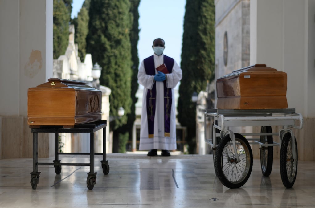 Coronavirus: pas de repit dans le bilan des deces en italie
