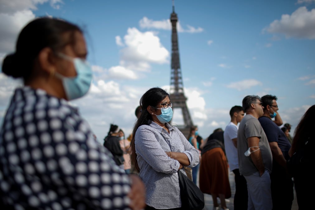 Vers des mesures specifiques de lutte contre le coronavirus a paris, rapporte la presse