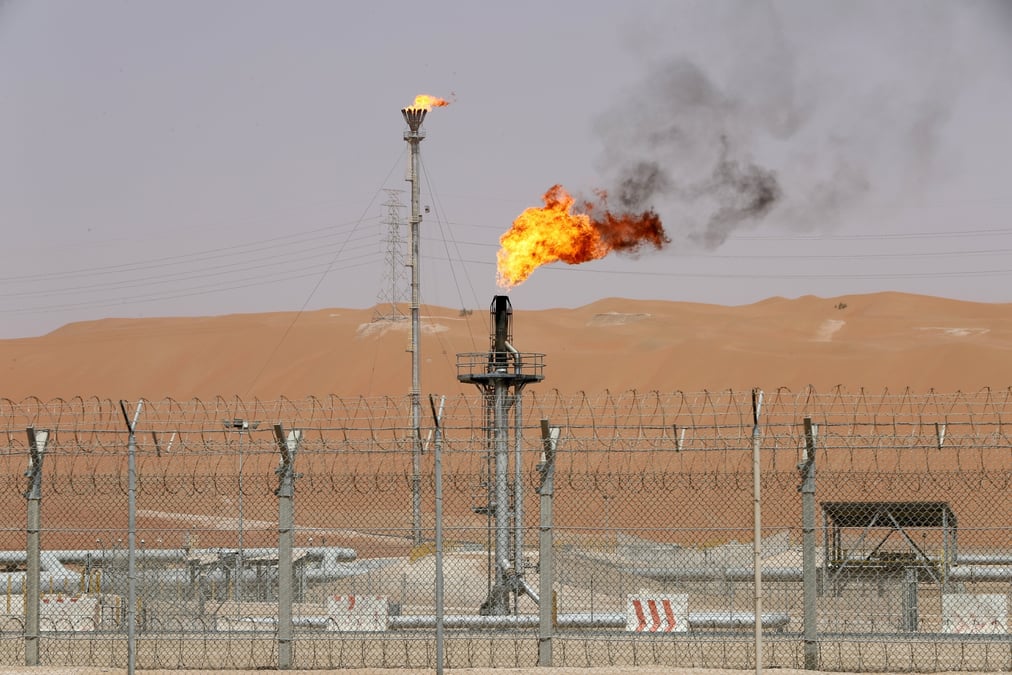 Les houthis revendiquent un tir de missile contre un site saoudien d'aramco