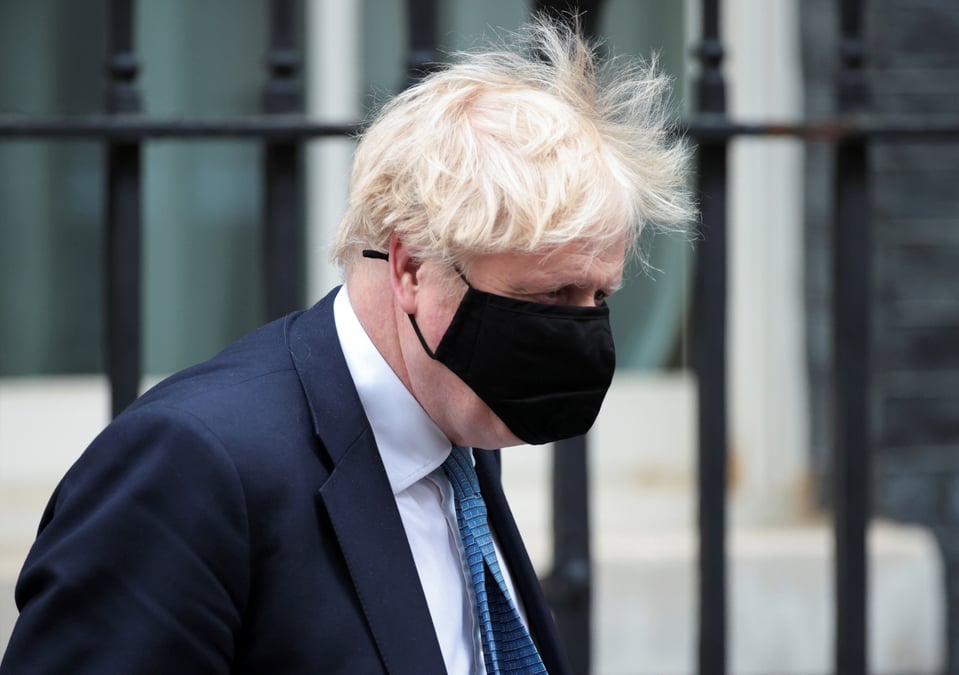 Grande-bretagne: johnson s'inquiete de la propagation du variant indien du coronavirus