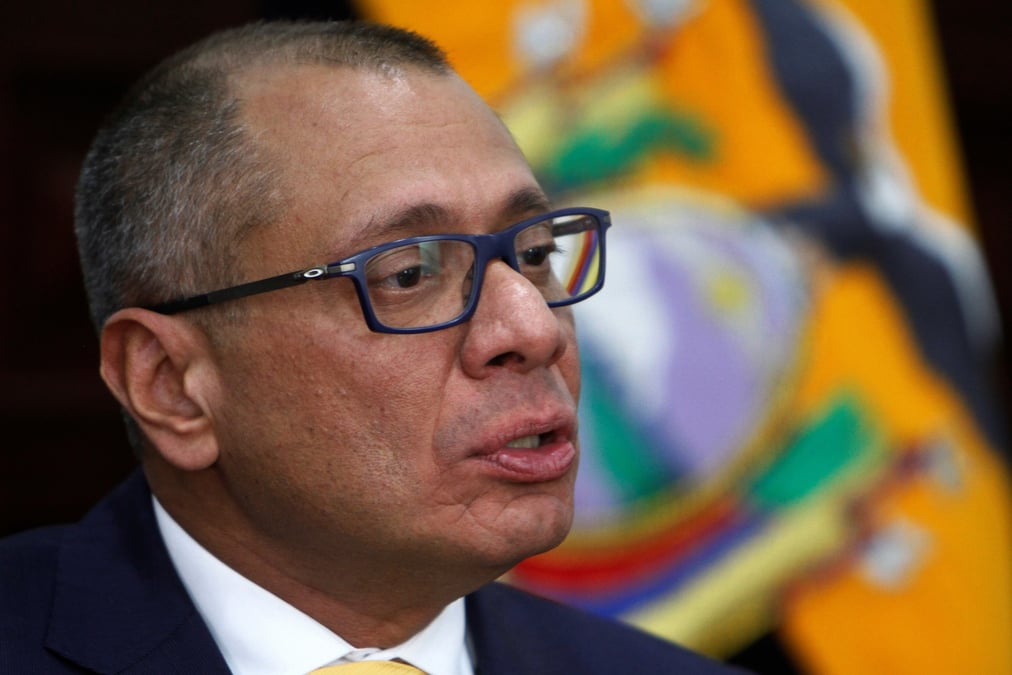 Jorge glas lors d'une interview avec reuters au palais du gouvernement a quito