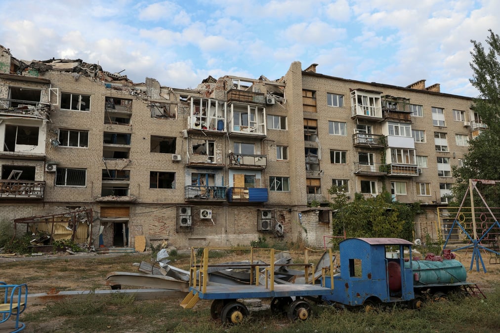 Un immeuble d'habitation endommage par une frappe militaire russe a pokrovsk