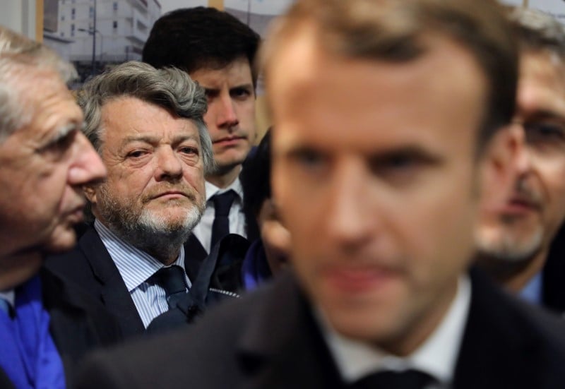 Borloo remet jeudi son rapport sur les banlieues a philippe