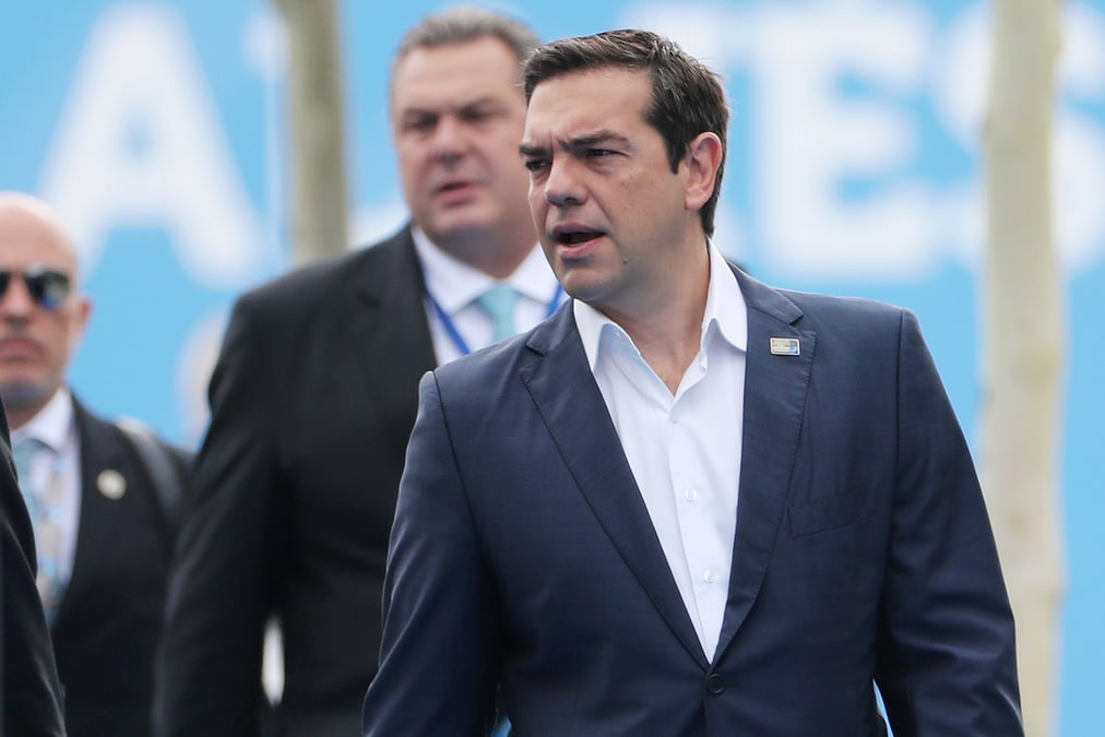Tsipras a mati apres les incendies meurtriers