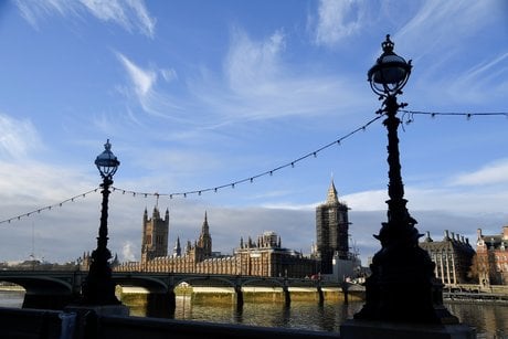 Londres accepte de prolonger le delai de ratification de l'accord post-brexit