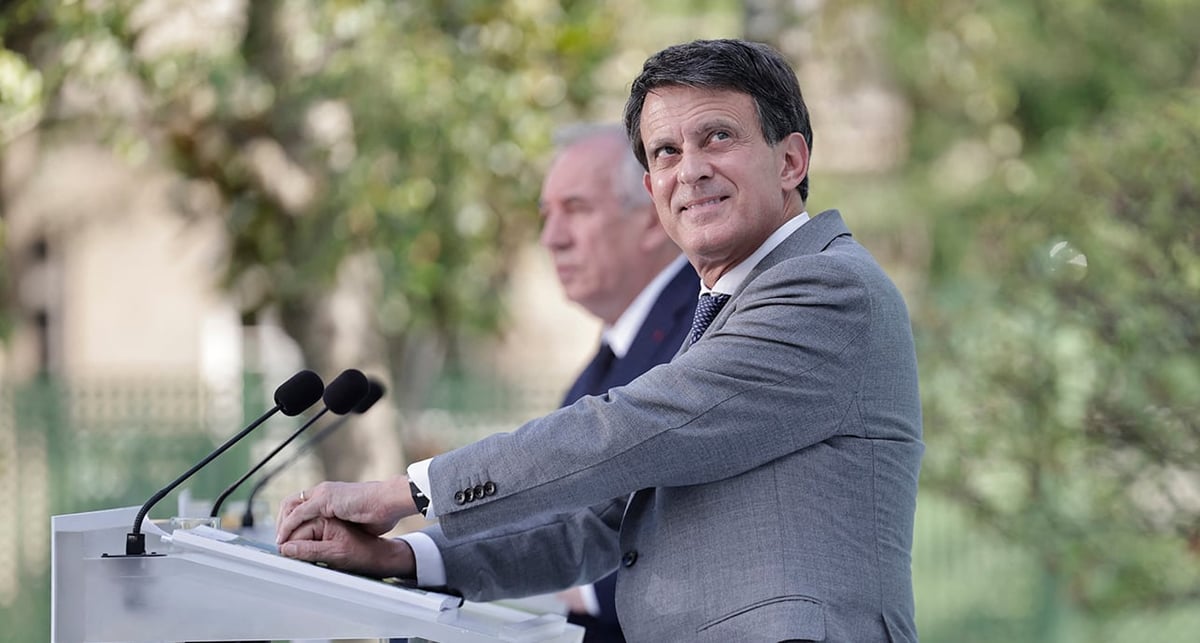 Manuel Valls et François Bayrou, le 10 juin 2025, à Paris.