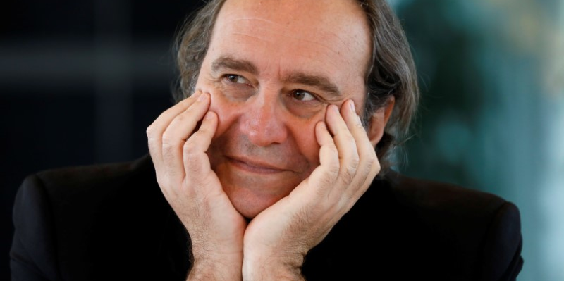 Xavier niel transfere l'essentiel de ses parts d'iliad a une holding