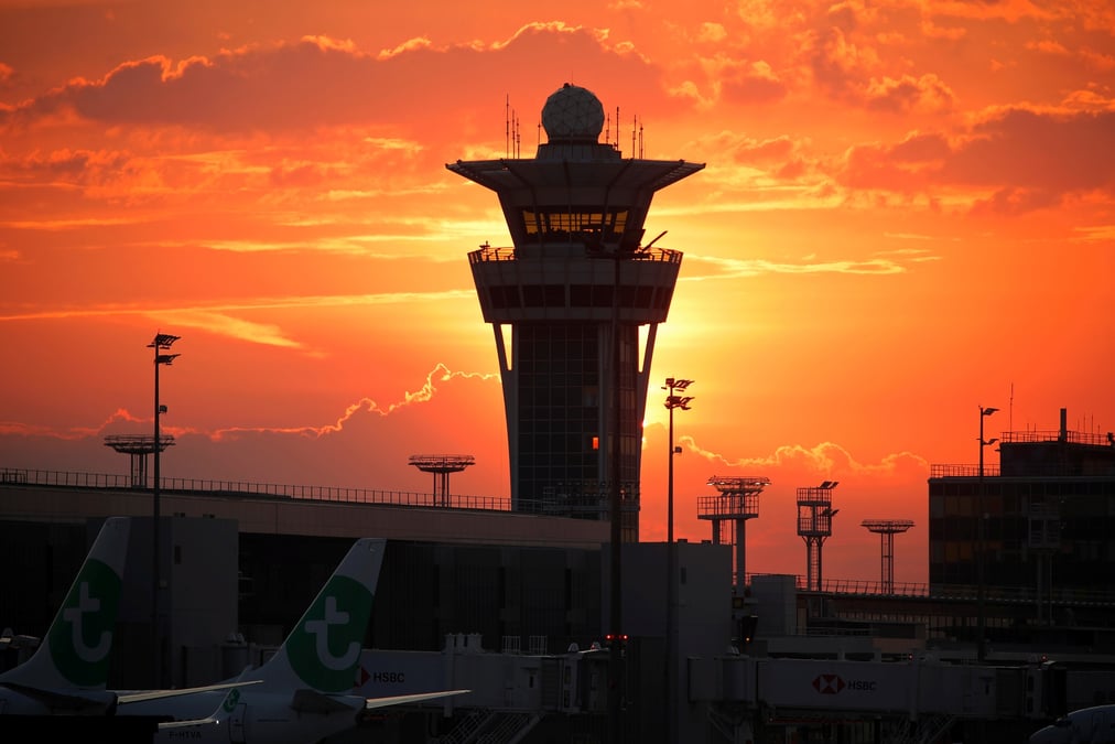 L'aeroport d'orly ferme son acces 4 en raison de la baisse du trafic