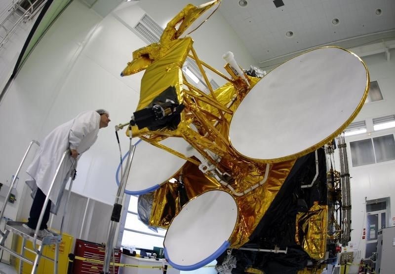 Eutelsat va deployer un satellite tout-electrique en afrique