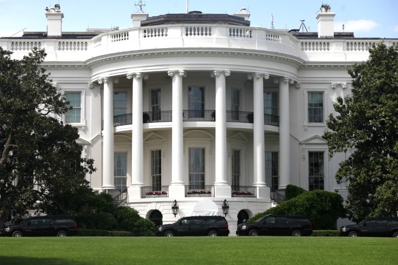 Trump a evoque le limogeage de comey lors de sa rencontre avec lavrov