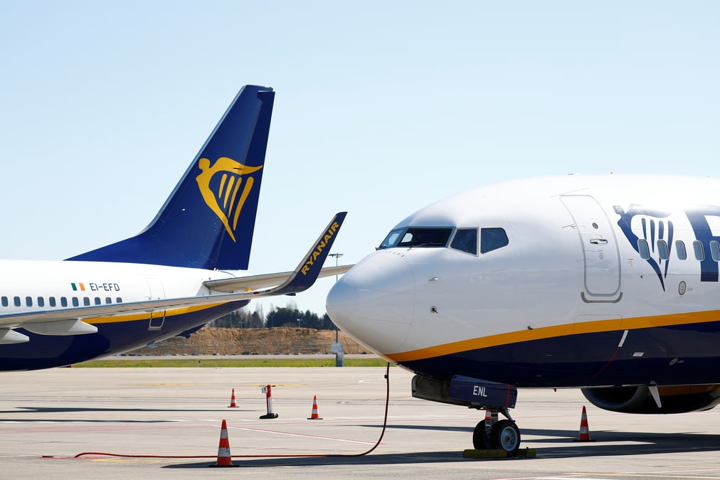 Ryanair rate son objectif et prevoit une charge de 300 millions d'euros