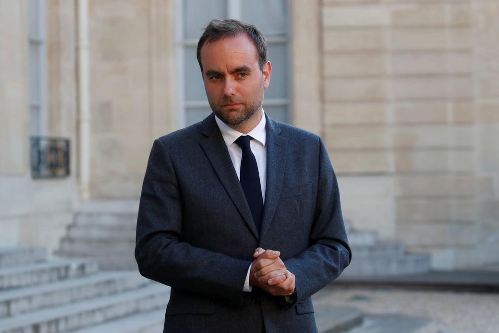France: "nous allons aller" en guadeloupe, dit lecornu