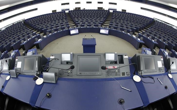 L'UKIP et le M5S sauvent leur groupe au Parlement européen