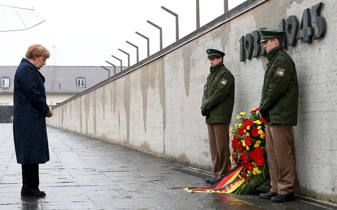 Angela merkel au camp de concentration de dachau
