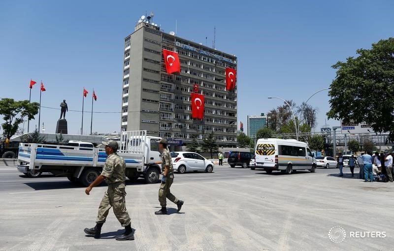 Plus de 26.000 personnes interpellees en turquie depuis le coup d'etat manque