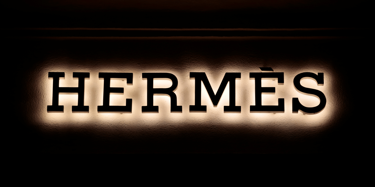 Quatre modèles de cette nouvelle gamme - trois pour femmes, un pour homme - seront commercialisés à partir du 17 février.