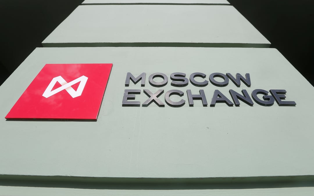 La bourse de moscou n'ouvrira pas lundi, dit la banque centrale