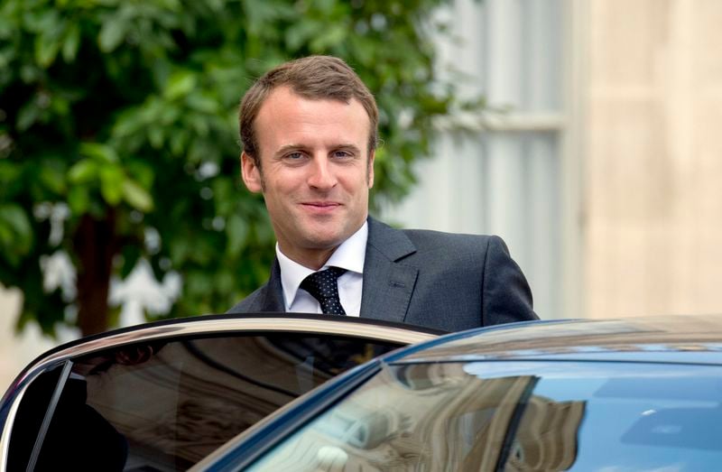 Emmanuel Macron persiste et signe sur les 35 heures