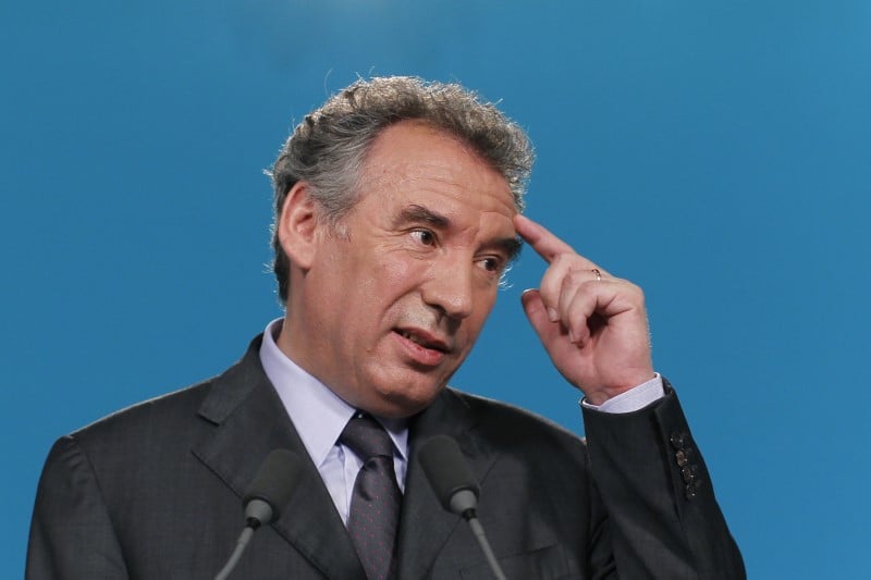 Francois bayrou n'exclut pas de se presenter a la presidentielle