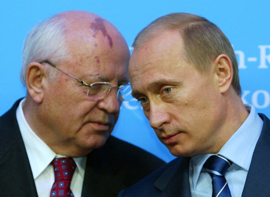 Mort de gorbatchev: condoleances de poutine, critiques sur son "heritage" en russie