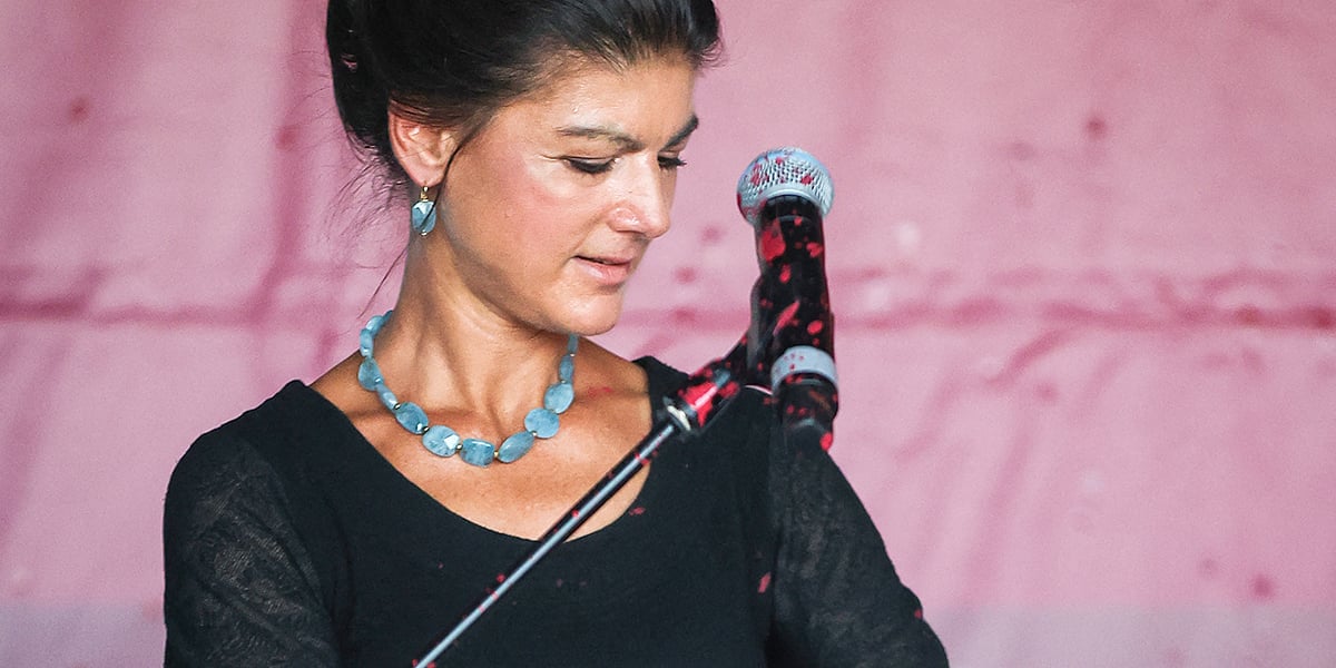 Sahra Wagenknecht est à la tête du parti BMW (« Bündnis Sahra Wagenknecht ») pour « l'alliance Sahra Wagenknecht ».