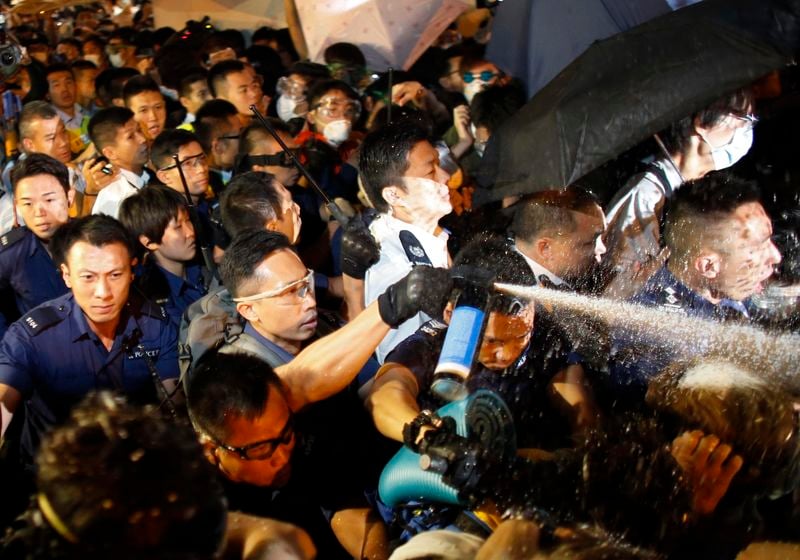 Le calme revient à Hong Kong après une nouvelle nuit agitée