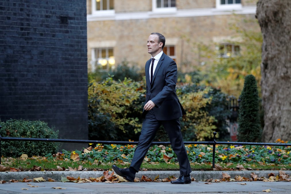 Le ministre du brexit, dominic raab, demissionne