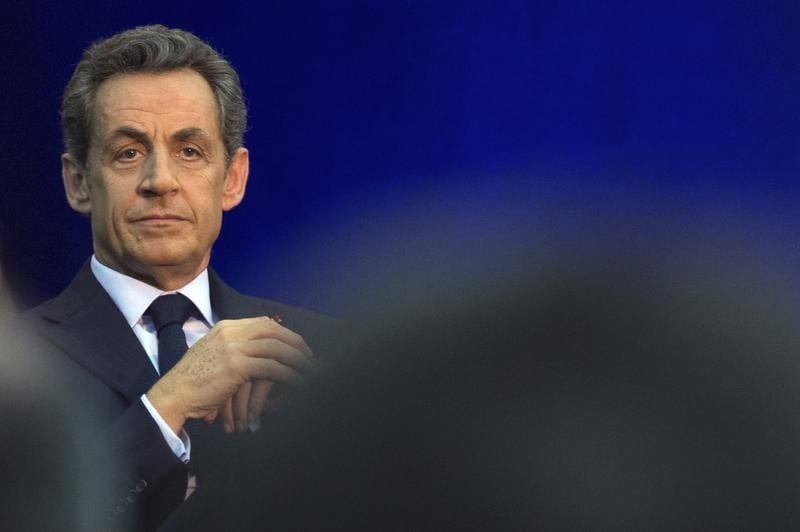 Nicolas sarkozy juge que la priorite est la zone euro, pas la grece