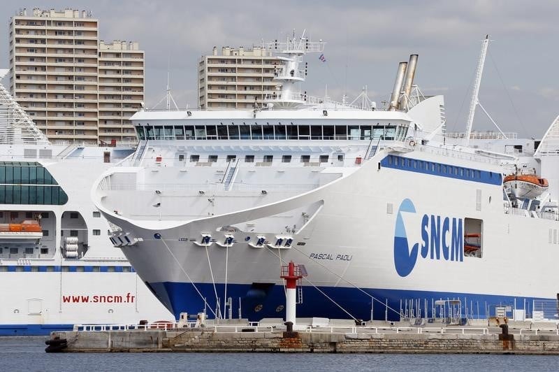 Arnaud Montebourg rencontrera lundi les syndicats de la SNCM