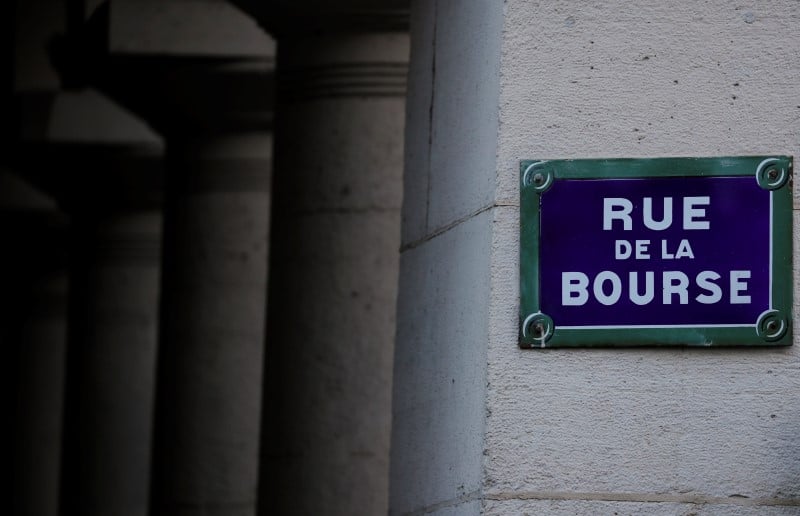 Les bourses europeennes stables dans les premiers echanges