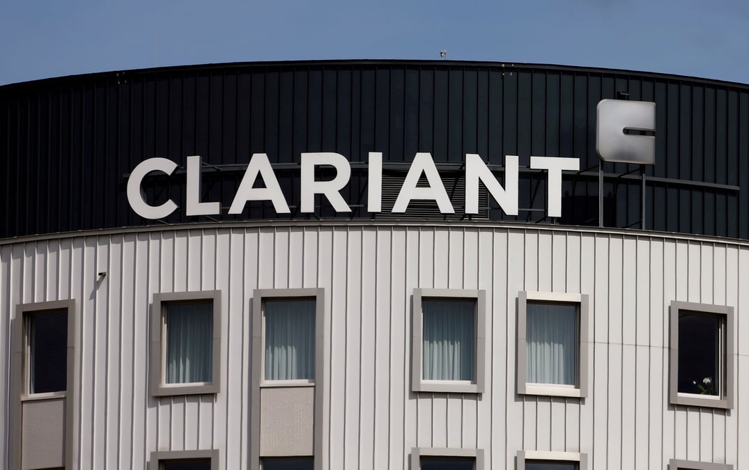 Clariant decroche apres une enquete sur des allegations de manipulation de comptes