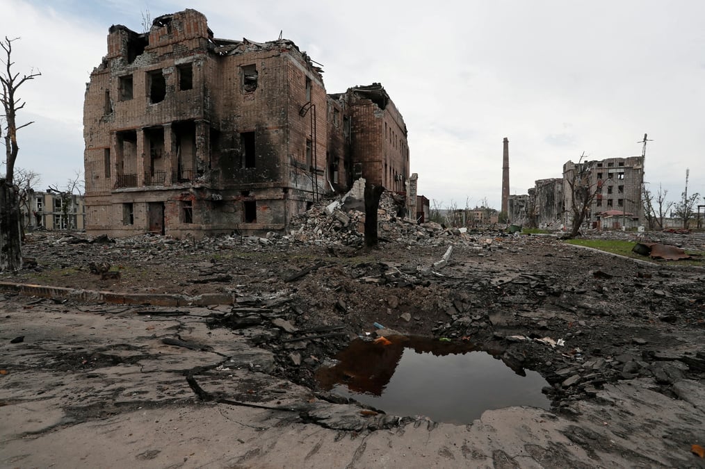 Les corps de combattants ukrainiens de marioupol transferes a kyiv, selon des familles