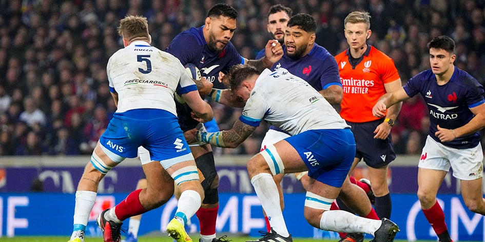 Le XV de France à la peine face aux Italiens (13-13) à Lille le 25 février.