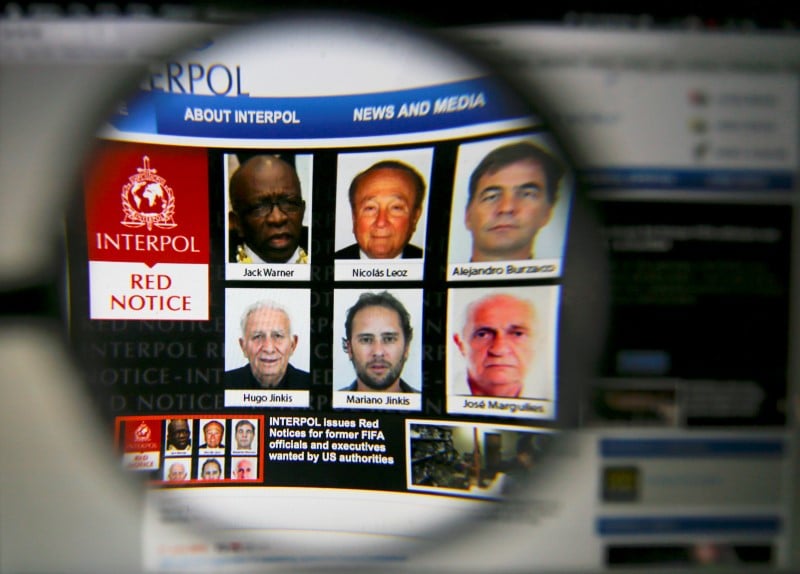 Interpol suspend un partenariat avec la fifa