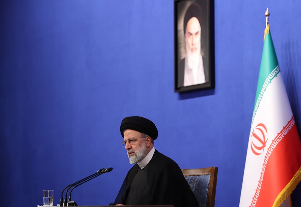 Le president iranien ebrahim raissi participe a une conference de presse, a teheran.