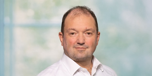 Olivier Lluansi est enseignant à l’Ecole des Mines de Paris, senior Fellow ESCP Business School