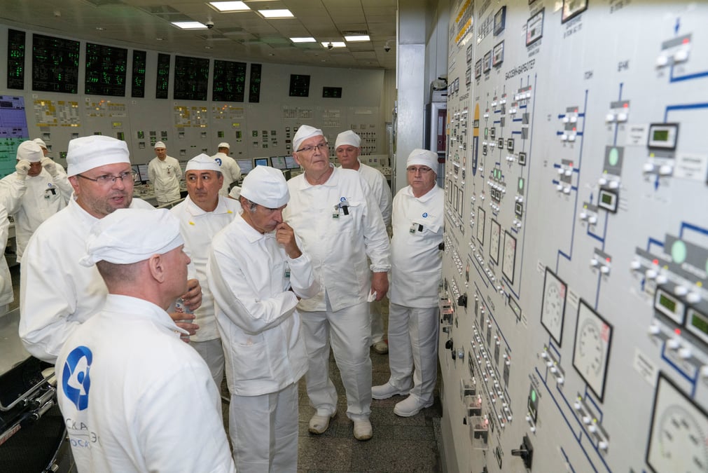 Le chef de l'aiea, rafael grossi, visite la centrale nucleaire de koursk