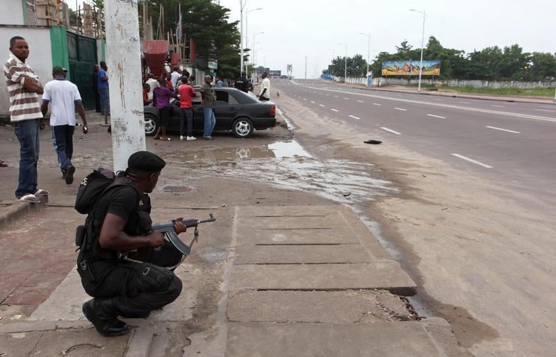 Le bilan des violences à Kinshasa s'alourdit à 100 morts