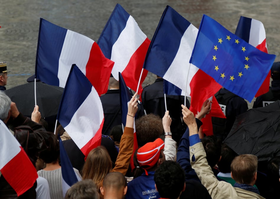 En france, la campagne eparpillee accelere la cadence