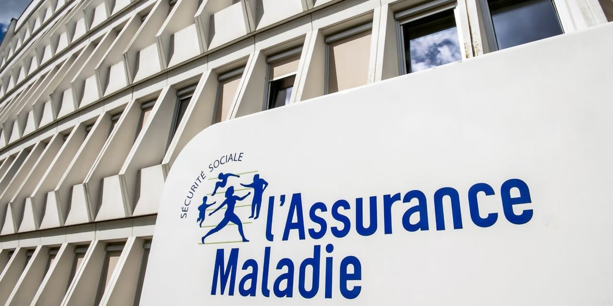 Sur 1 000 euros dépensés par les administrations publiques, 565 euros sont consacrés à la protection sociale (vieillesse, santé, famille, chômage, etc.).