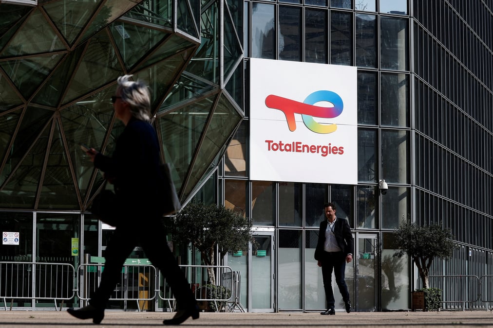 Pour le pdg de total, la baisse des investissements dans les energies fossiles alimente la crise energetique