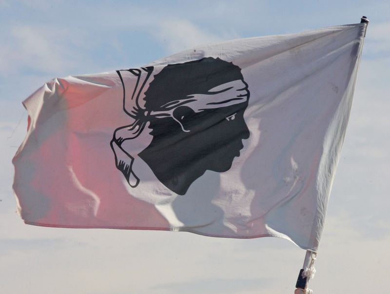 Le FLNC annonce l'abandon de la lutte armée