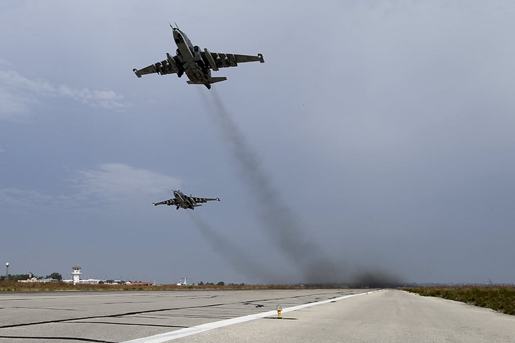 L'armee de l'air russe dit avoir detruit 819 objectifs en syrie