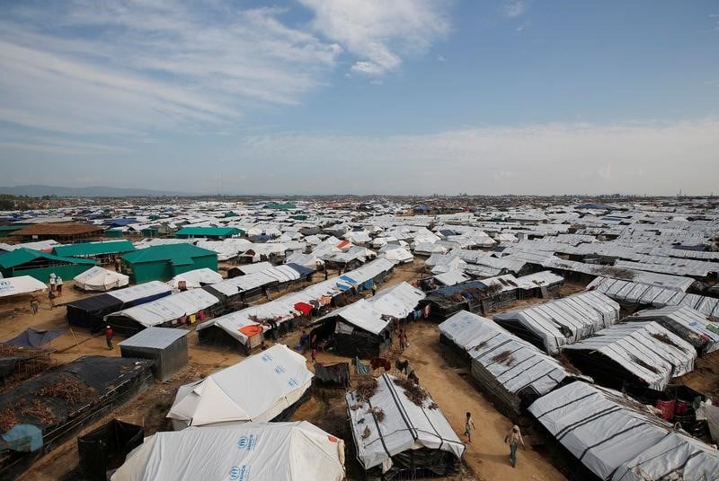 Birmanie: des "civils innocents" rohingyas dans une fosse commune, selon des insurges