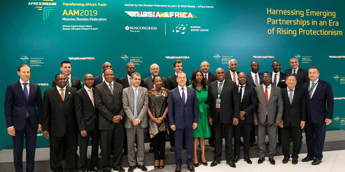 Dmitri Medvedev, Premier ministre de la Fédération de Russie, s'est exprimé vendredi à l'occasion des assemblées annuelle d'Afreximbank organisées du 20 au 22 juin à Moscou en présence de 1500 participants venus de 81 pays à travers le monde. Il a clairement exprimé l'ambition de son pays de devenir un partenaire économique clé pour le Continent, en s'appuyant sur Afreximbank.