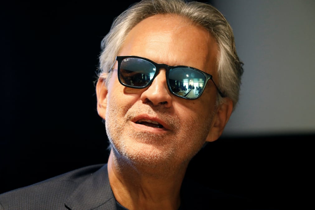 Andrea bocelli etend ses projets musicaux pour les enfants vulnerables