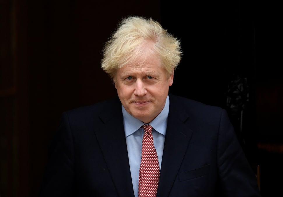 Coronavirus: johnson dit se sentir bien, s'isole deux semaines