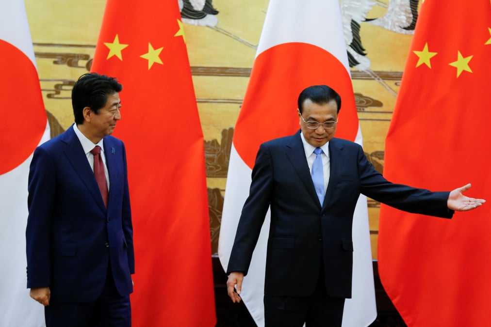 A pekin, abe salue un "tournant historique" des liens sino-japonais