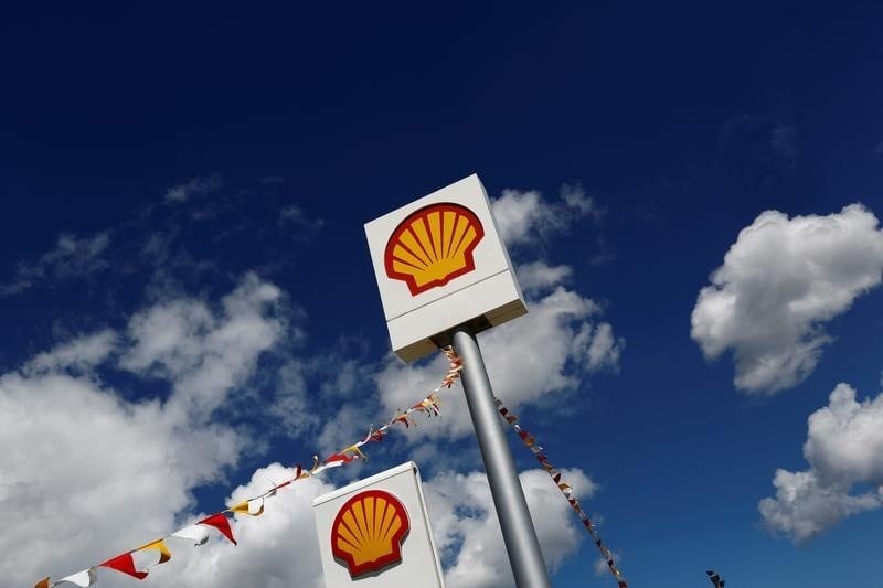 Benefice meilleur que prevu au 3e trimestre pour shell